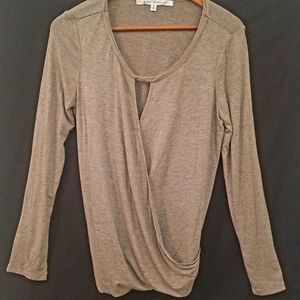 Max Studio long sleeved slouchy front shirt